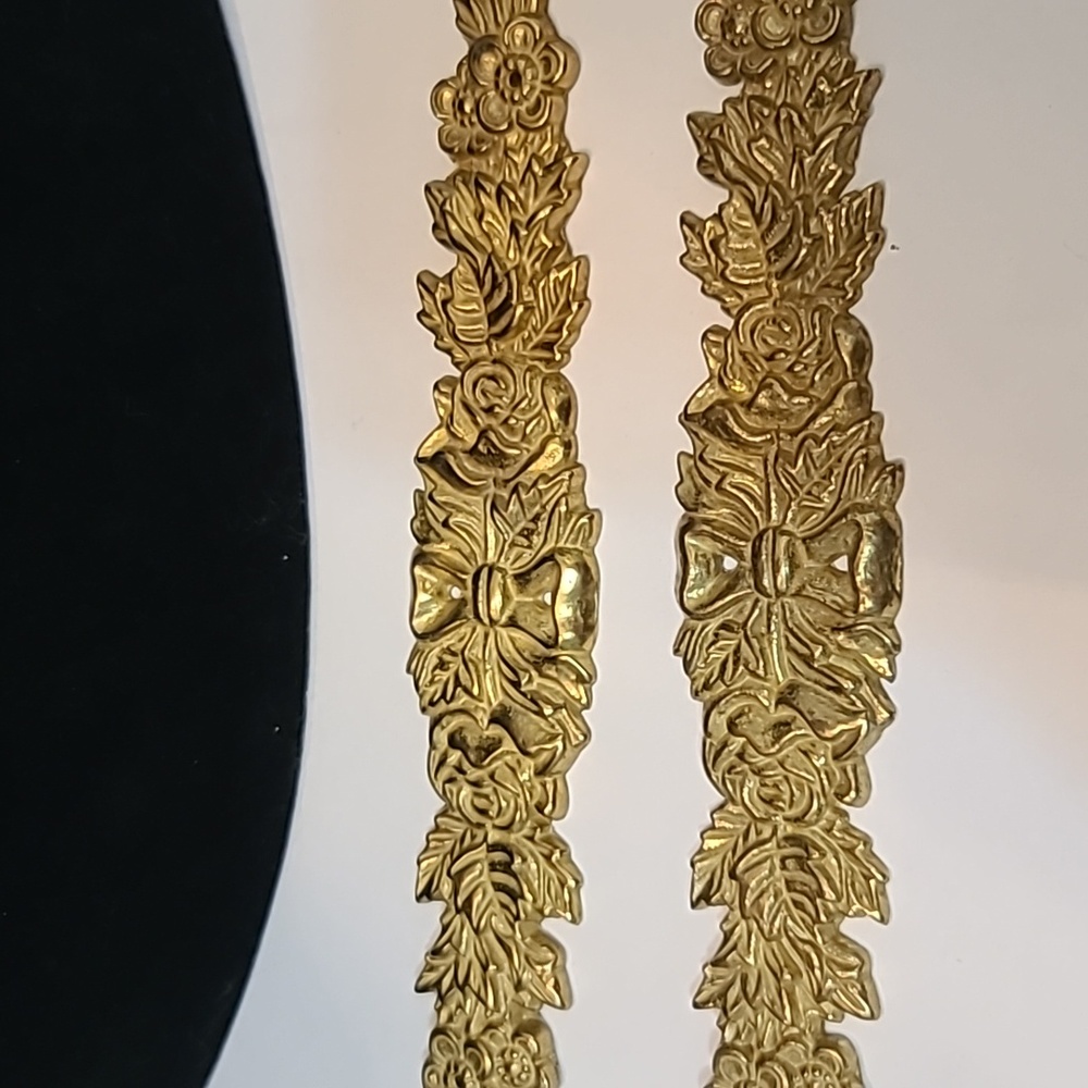 Vintage Brass Ornate 2- Wall Pediments 30 years old - Picture 3 of 4